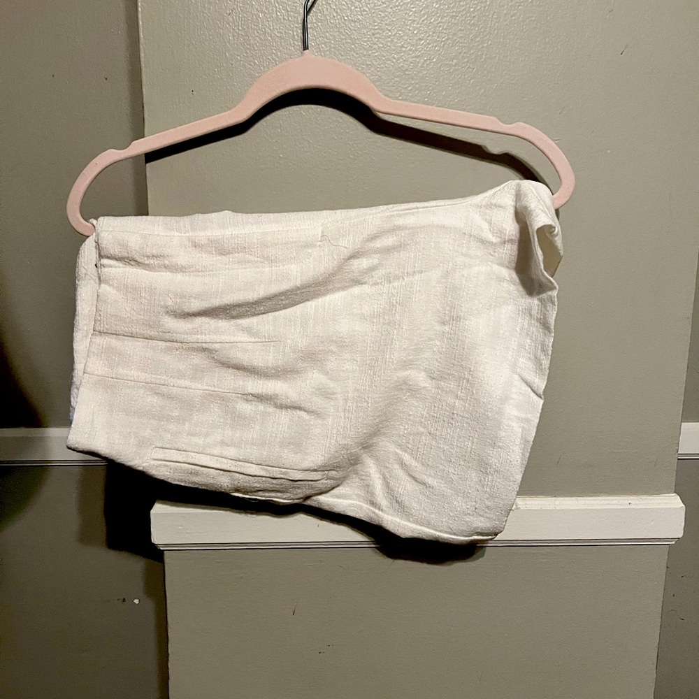 White linen shorts from Zara